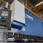 Popular hidraulikoa cnc prentsa balazta estun E210 kontrol sistema WC67Y- 125Ton / 3200mm ingeniari zerbitzuarekin